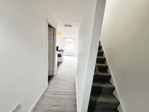 Entrance Hall- click for photo gallery